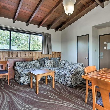 Burkesville Apt With Deck, Views And Pool Access! Екстериор снимка